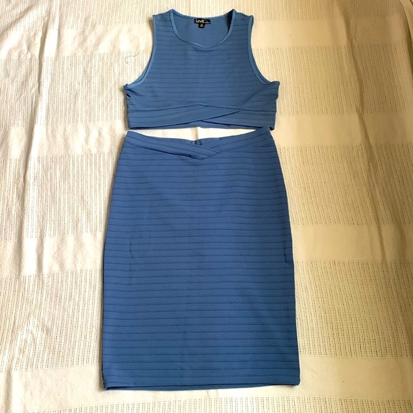 Size XL Matching Set - Picture 1 of 6